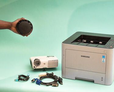 secondhand printers, projectors, cables and other IT accessories.