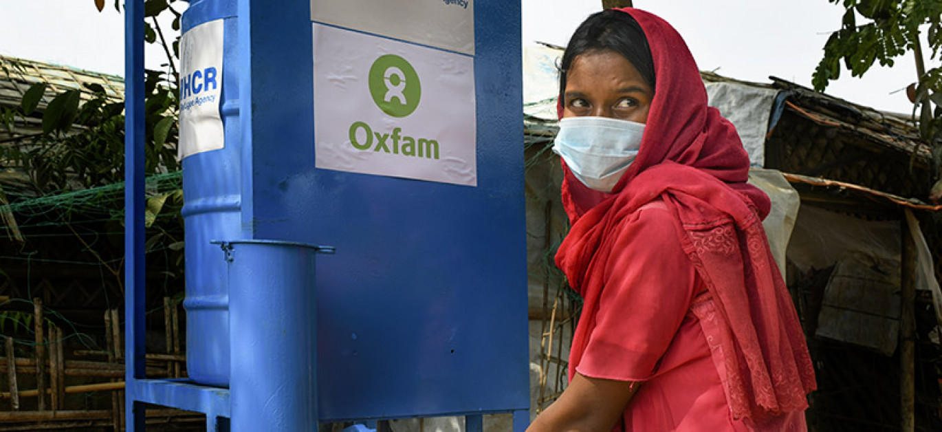Gevluchte vrouwen ontwerpen handwaspunten in Bangladesh