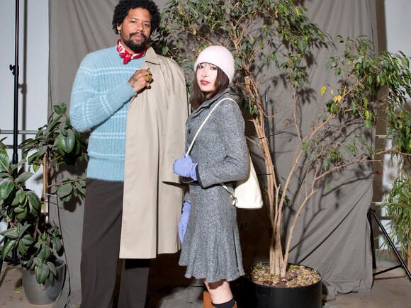 Adam La Nuit en Chibi Ichigo gekleed in Oxfam